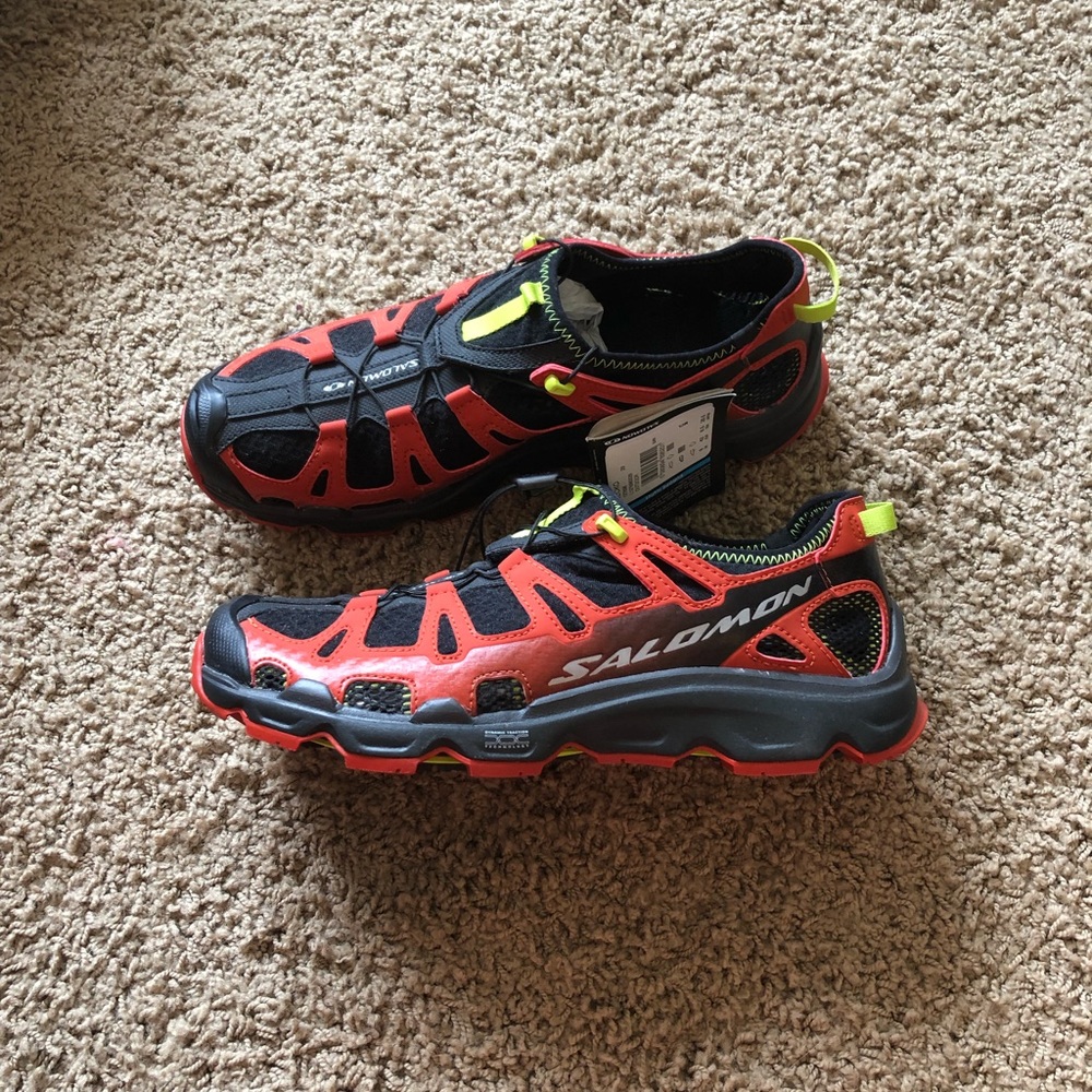 Men’s Salomon outdoor shoes